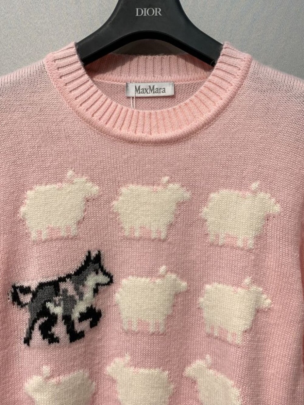 MaxMara Pink Sheep Wolf Knit Sweater - Picture 3 of 6